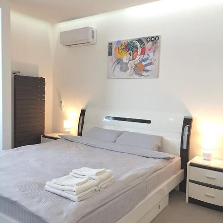 Stylish Riverside Apartments In Riviera Complex Nikolayev Εξωτερικό φωτογραφία